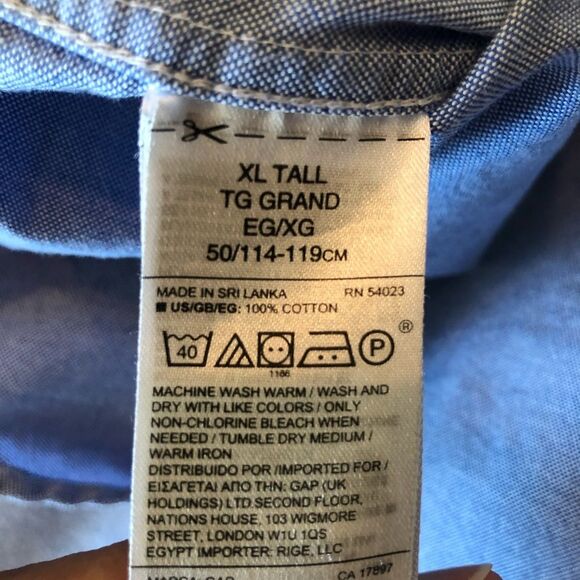 ⚡️ Gap Short Sleeve Buttoned Down Shirt ~ Size XL Tall ⚡️ - Picture 6 of 7